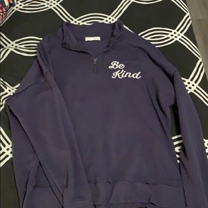 Quarter zip pull over